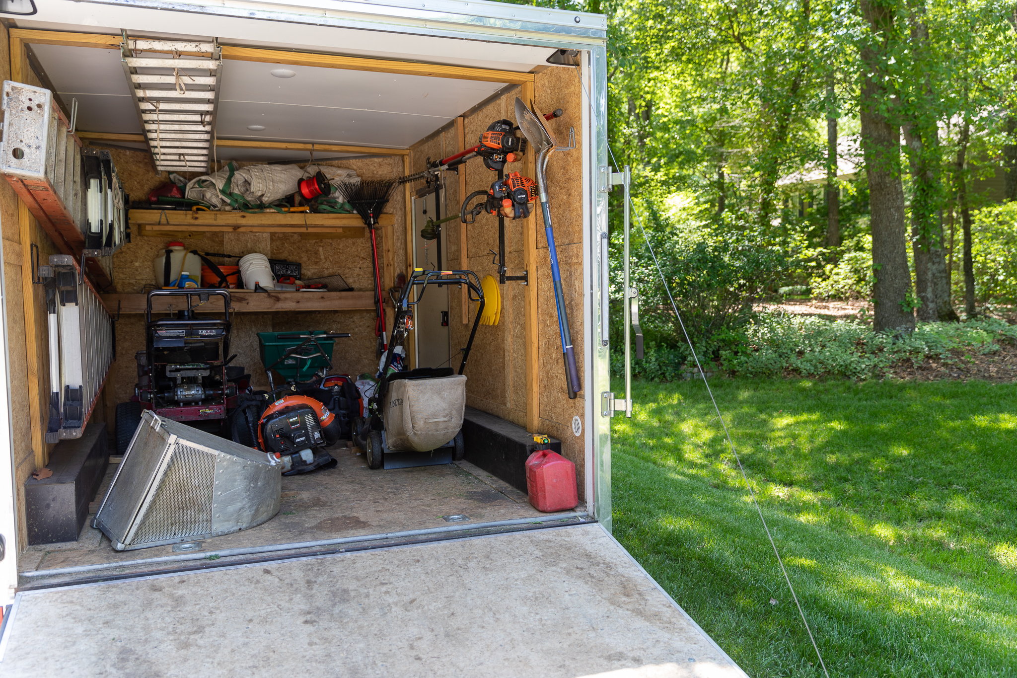 Plantscapes landscaping truck contents